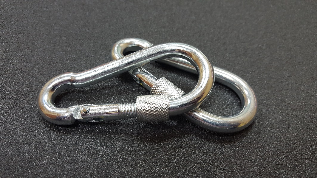 карабин пожарный с замком